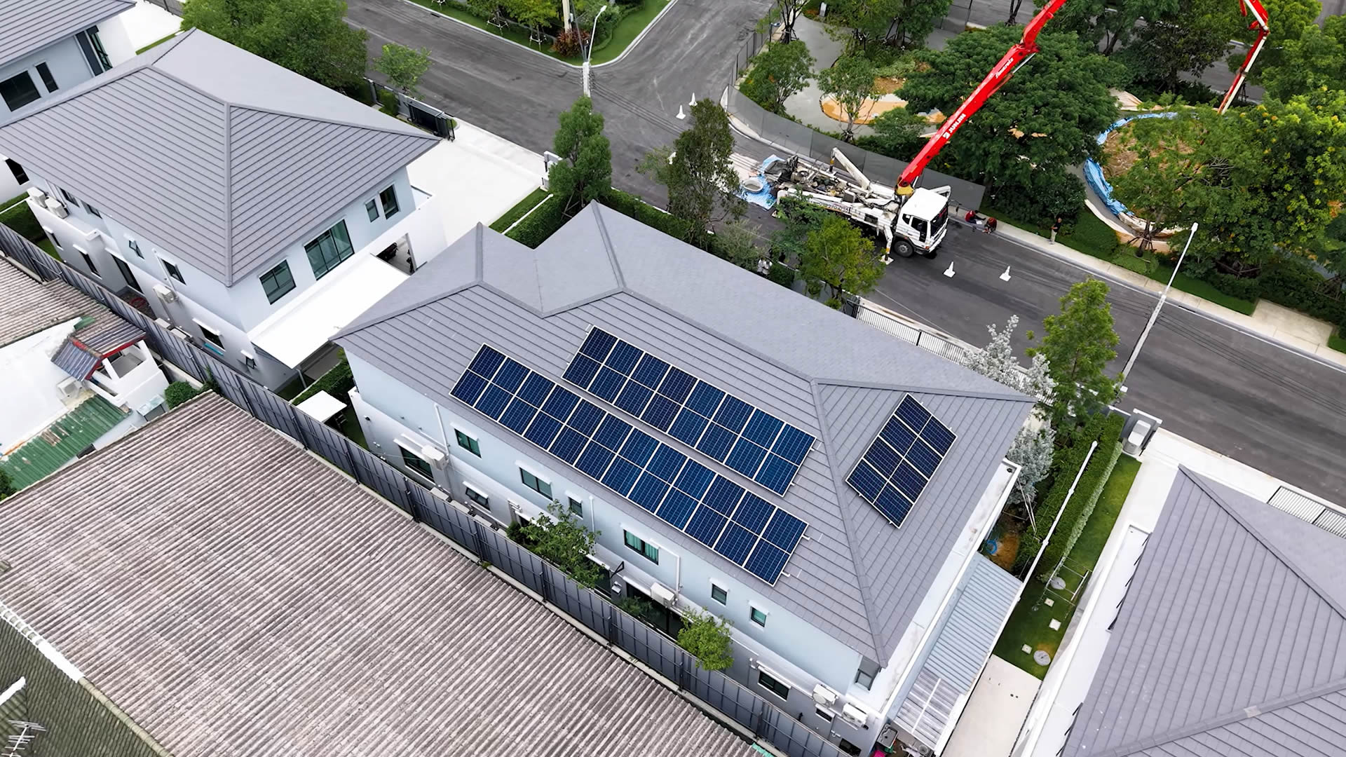 The Installation of a Solar Power Generation System for Residences in Khlong Sam Wa, Bangkok, Thailand 