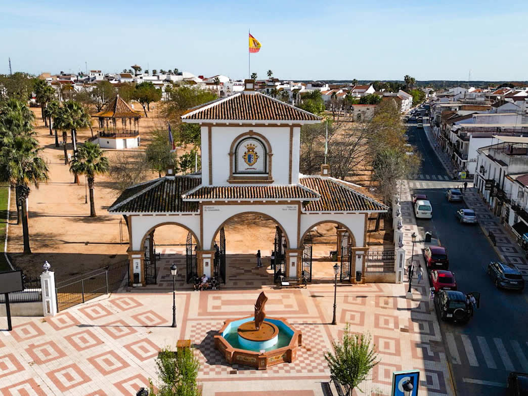 Powering Spain’s Largest Solar Community with High-Efficiency AIKO Modules