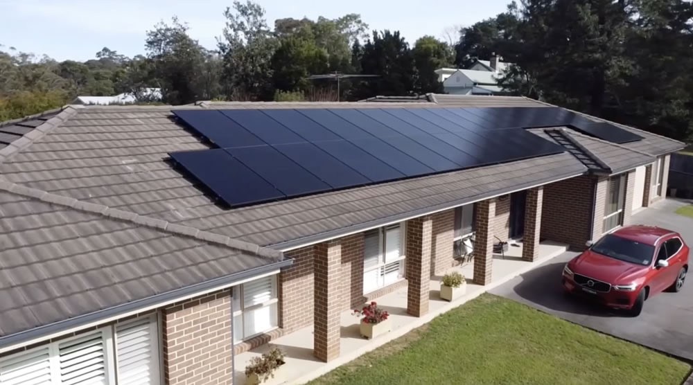 AIKO High-Performing Solar Panels Charge Home Battery Faster for Maximum Usable Energy