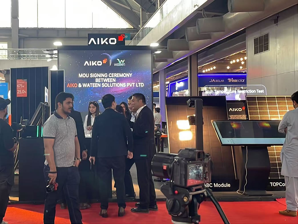 爱旭ABC闪耀巴基斯坦国际太阳能展